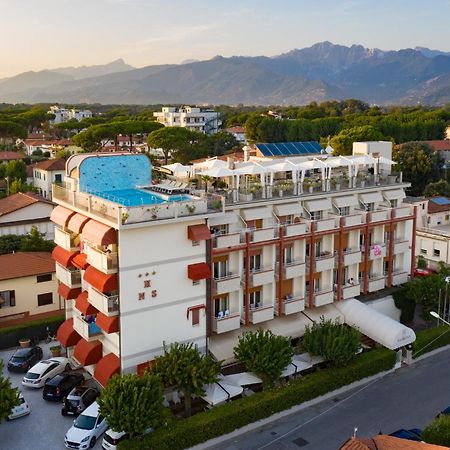 Hotel Nuova Sabrina Marina di Pietrasanta Exterior foto