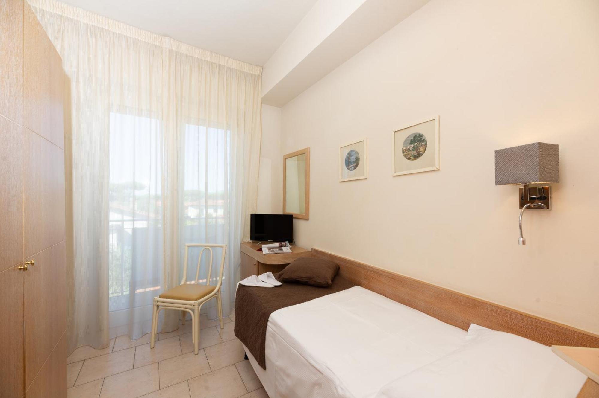 Hotel Nuova Sabrina Marina di Pietrasanta Exterior foto