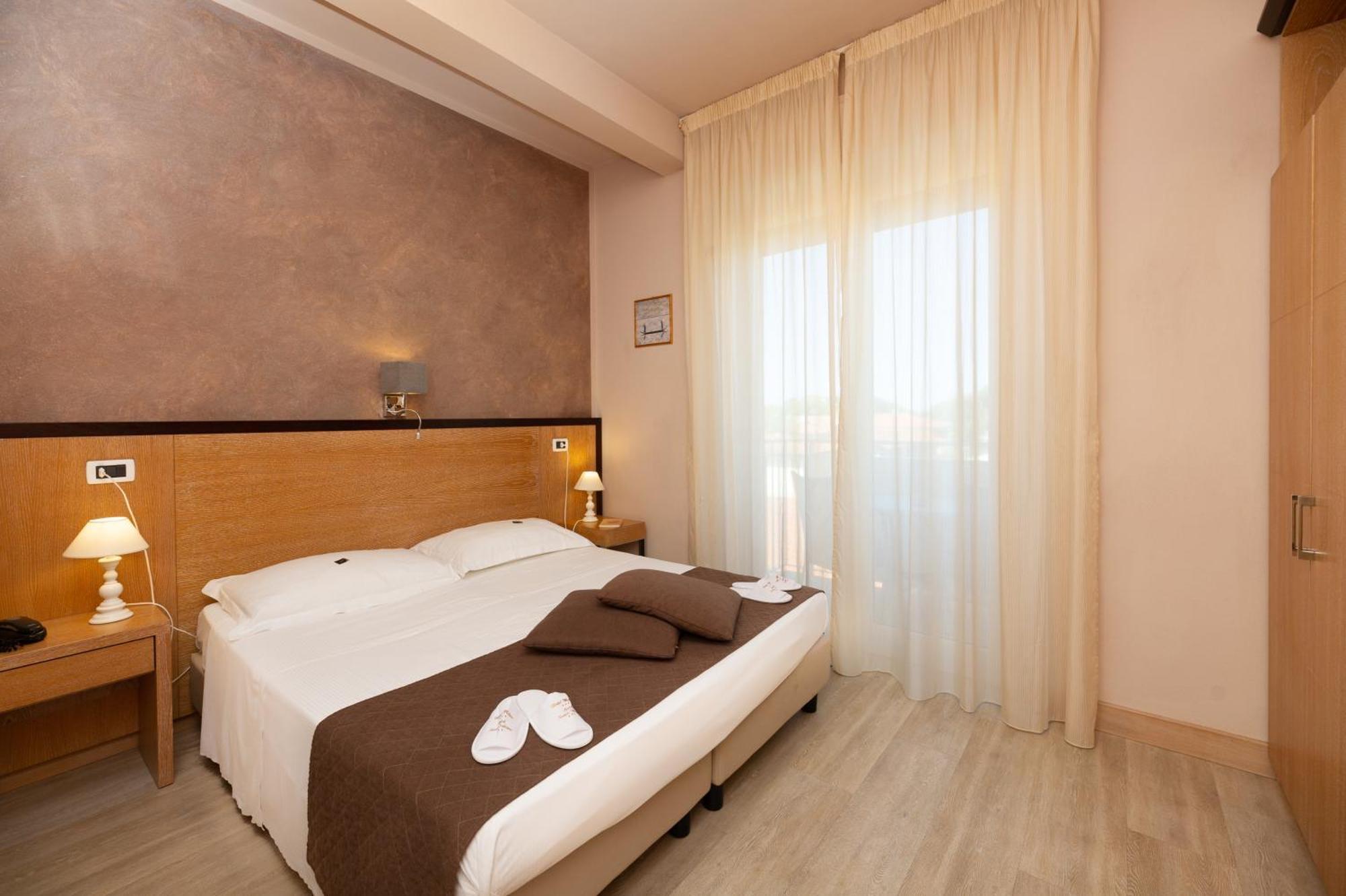 Hotel Nuova Sabrina Marina di Pietrasanta Exterior foto