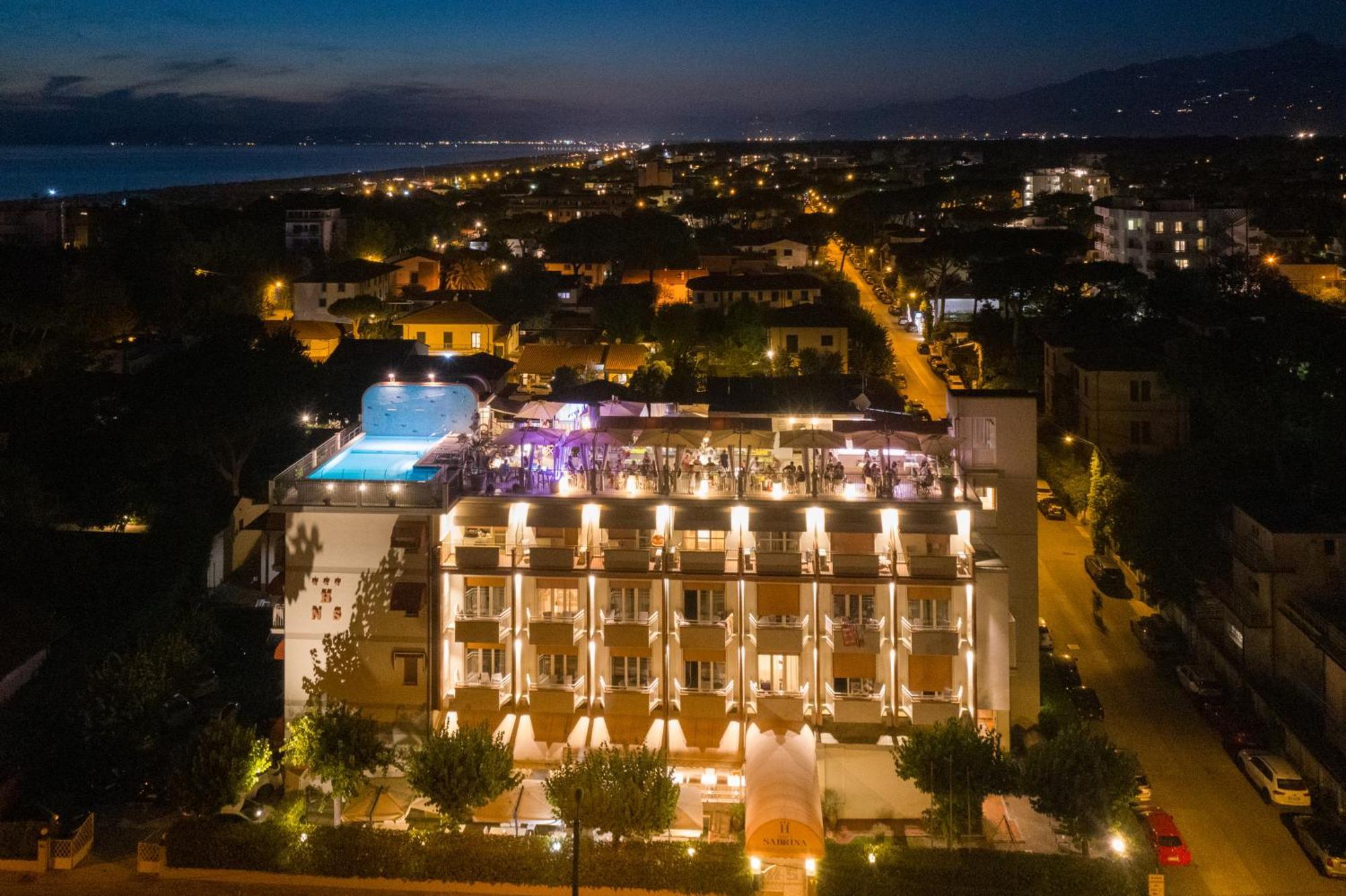 Hotel Nuova Sabrina Marina di Pietrasanta Exterior foto